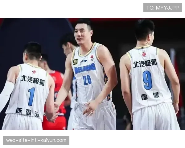 翟晓川关键三分显价值 虽败犹荣展现老将担当